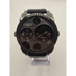 Moda Italia Dual Analog Men's Watch. Rubber Strap. New Batteries